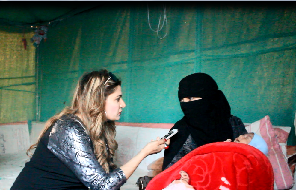 نازحة تحكى ما فعله بها الحوثيون بعد أن قتلوا زوجها