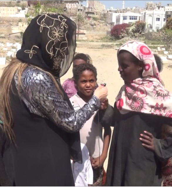 طفلة توصف حياتها اليومية مع أصوات مدافع الحوثى
