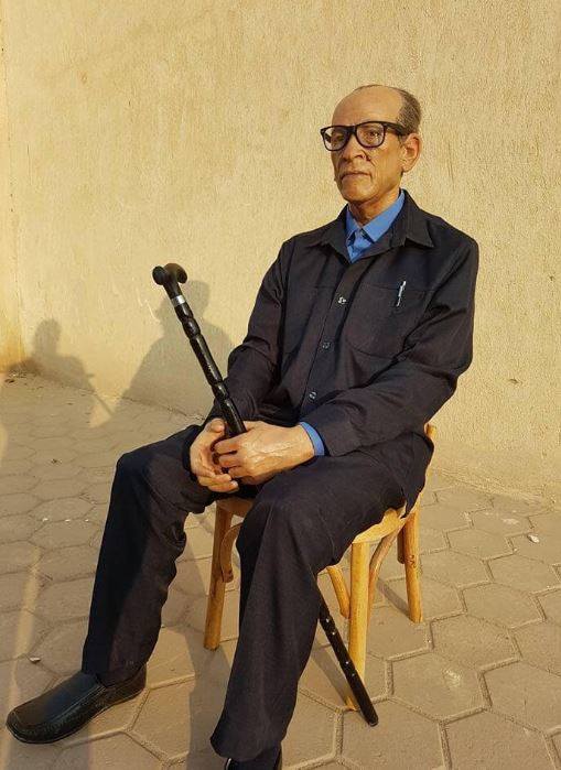 naguib_mahfouz_statue
