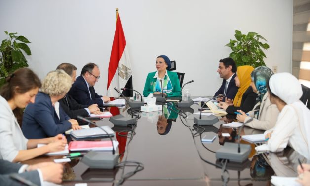 Egypt, EIB discuss National Climate Change Strategy 2050, COP 27 agenda - Egypt Today