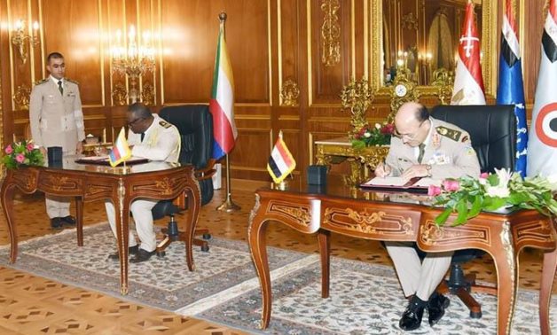 Chiefs of staff of Egypt, Comoros hold talks, sign cooperation MoU