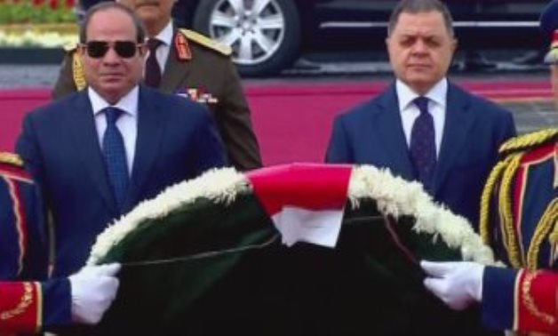 President Sisi celebrates 71st anniversary of Police Day, lays a wreath at Martyrs Memorial