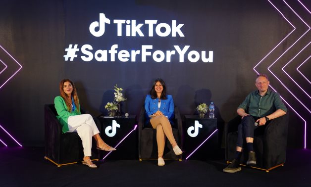 يسلط TikTok الضوء على السلامة الرقمية والرفاهية للمراهقين والعائلات في حلقة نقاش