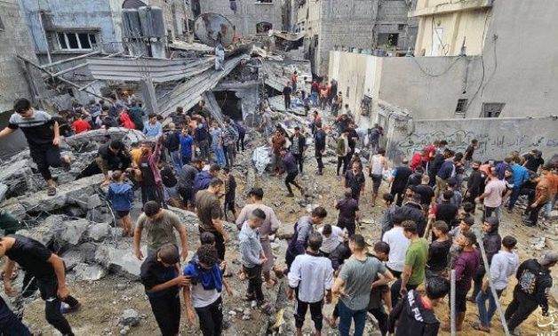 Egypt, Jordan, UAE, Qatar, and France drop aid in Gaza
