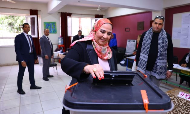 State officials, public figures join masses at polling stations to cast their votes in 2024 Presidential Elections