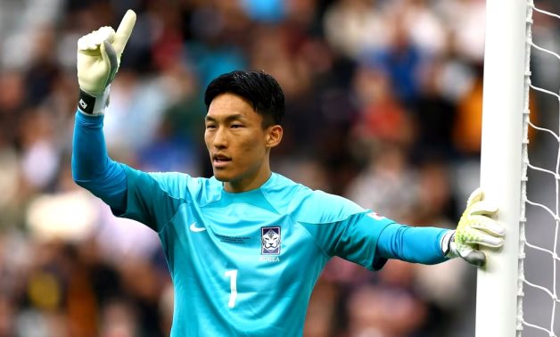 South Korea keeper Kim ruled out of Asian Cup with knee injury